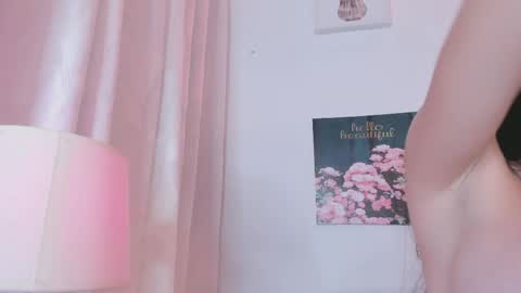 Chloe new account online show from June 6, 7:31 pm