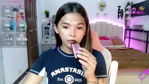 tefany online show from February 16, 1:33 pm