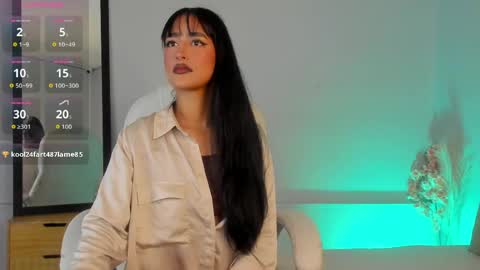 muaan  online show from April 25, 1:41 pm