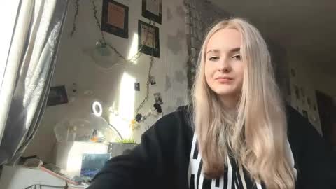 Alice online show from May 2, 3:26 pm