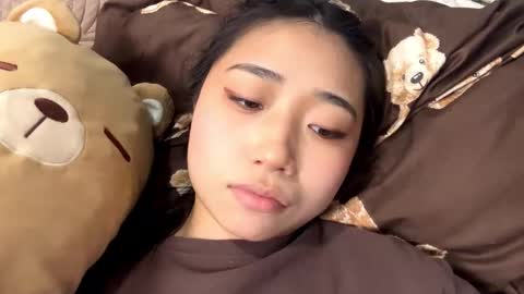 Mia online show from March 4, 11:06 am