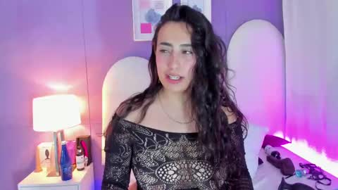 my_aleja_ online show from September 18, 5:00 pm