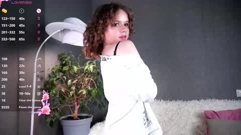 Curly Monique online show from November 28, 6:16 am