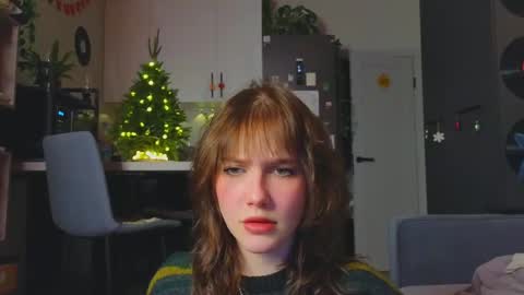  PARIS   online show from December 25, 6:19 pm