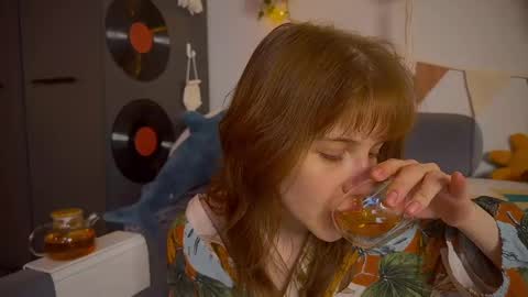  PARIS   online show from March 12, 6:32 pm