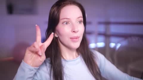 STELLA online show from November 6, 6:36 pm