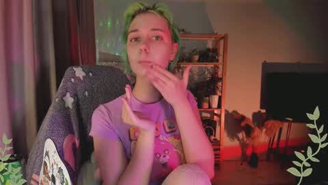 MylaFlores online show from March 9, 2:07 am