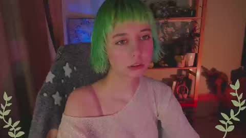 MylaFlores online show from March 3, 1:28 am