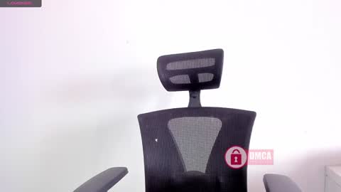 Bella online show from December 15, 4:48 pm