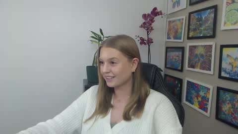 Erica online show from March 18, 1:49 pm