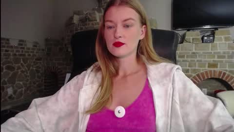 mysticvenus_ online show from September 18, 4:27 pm