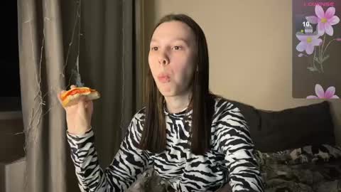 Vanessa and Julia  online show from March 5, 11:16 pm