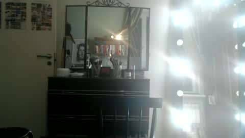nadyagt online show from June 27, 6:25 pm