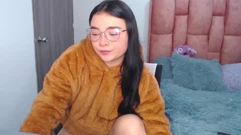 nahia cute     only   online show from January 8, 4:55 pm