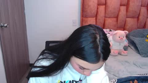 nahia cute     only   online show from February 5, 5:38 pm