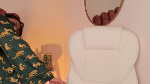 Nahia INDEPENDENT MODEL P online show from December 10, 5:11 pm