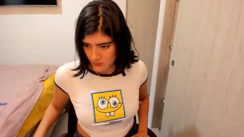 independent model online show from March 19, 2:27 am