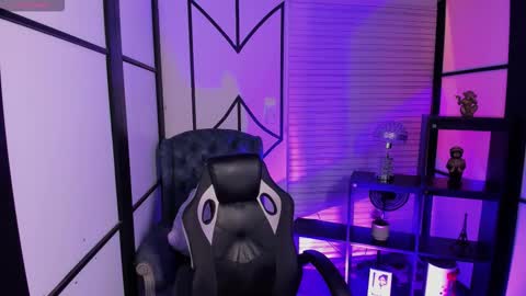 Nahomi online show from September 24, 5:39 am