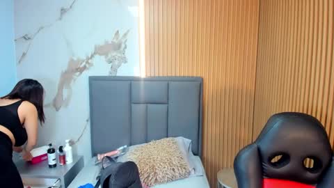   SHELBY   online show from January 16, 12:12 pm