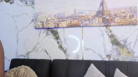 nahomy_smith23_aws online show from November 23, 9:38 pm