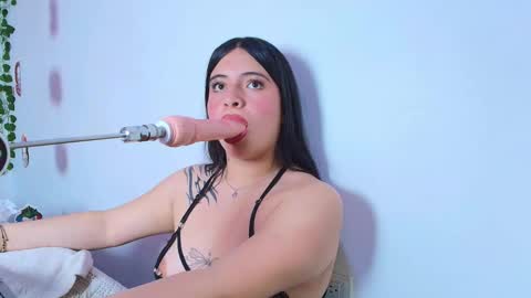 Naia x online show from October 3, 8:47 pm