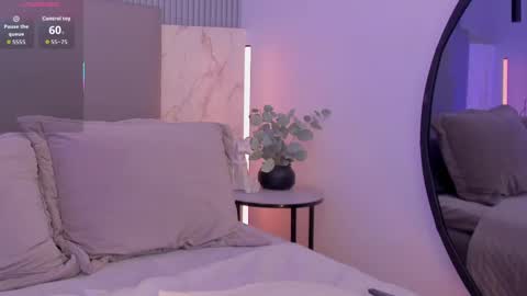 Naisha Ford online show from September 25, 3:49 am