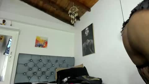 NAJAYLAINDEPENDENT MODEL online show from January 31, 7:50 am