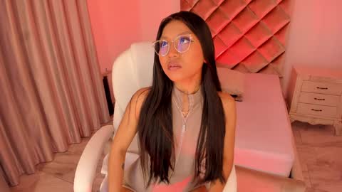 INSTAGRAM  m2221     online show from December 24, 11:38 am