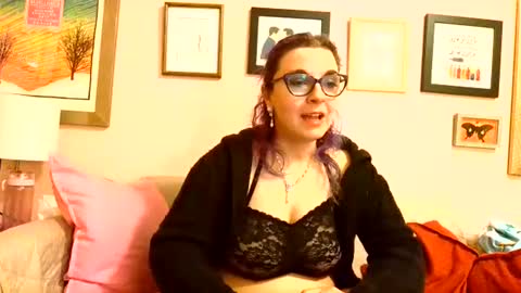 Lizzy online show from March 1, 5:42 am