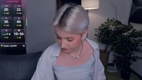 Kate online show from November 8, 1:38 pm