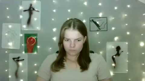 Nana online show from September 8, 2:27 pm