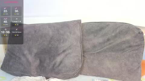 Hello im Lola online show from January 10, 7:57 am