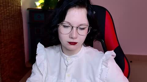 nancymartinez online show from November 8, 9:25 am