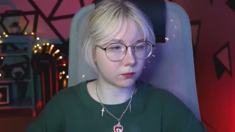 nancymartinez online show from March 6, 5:24 am