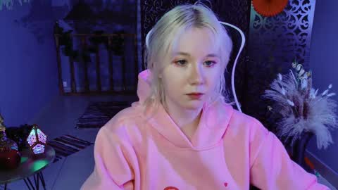 nancymartinez online show from February 25, 1:10 pm