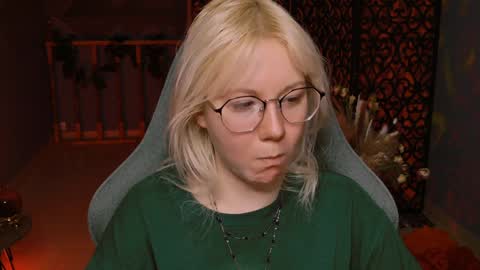 nancymartinez online show from January 24, 5:10 am