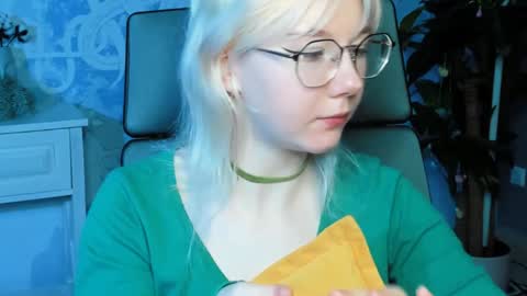 nancymartinez online show from January 17, 5:21 am