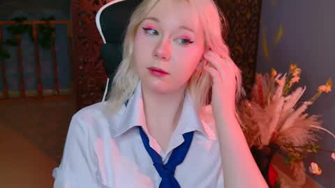 nancymartinez online show from February 22, 5:23 am