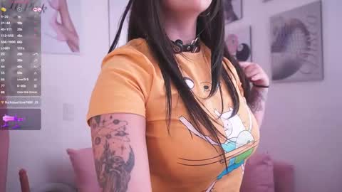 ELLA online show from November 21, 9:17 pm