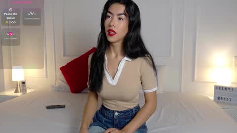 nany_model25 online show from November 11, 7:55 pm