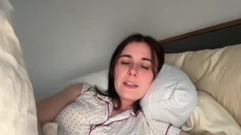 Naomi      online show from July 20, 12:13 am