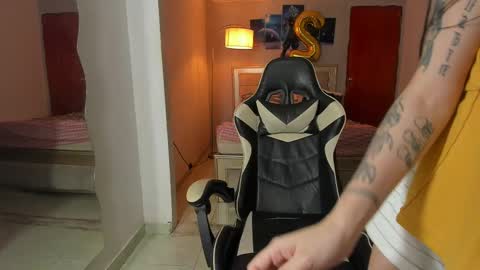 naomi_berckley online show from March 1, 4:04 am