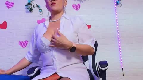 Naomi online show from October 9, 11:58 am