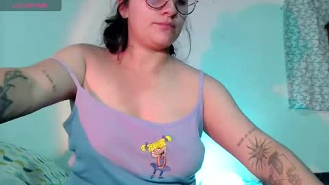 Naomi online show from February 12, 1:19 am