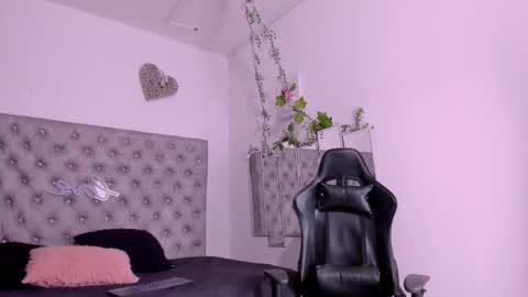 Naomi online show from February 20, 11:09 am