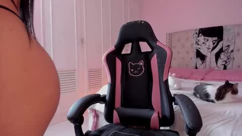 Heidy  online show from November 21, 7:16 pm