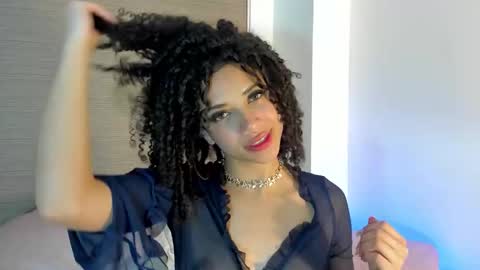 naomidawson online show from September 11, 12:22 am