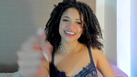 naomidawson online show from September 22, 11:14 pm