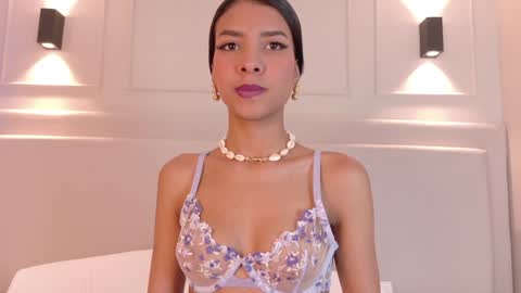 Naomi Klarc online show from January 7, 12:52 pm