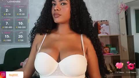 Naomi     online show from January 10, 10:36 pm